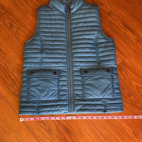 Vineyard Vines Front Pocket Puffer Vest Size Small - Picture 7 of 7